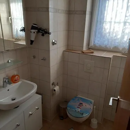 Gemuetliche Ferienwohnung In Dornumersiel Mit Terrasse, Garten Und Grill Dornum